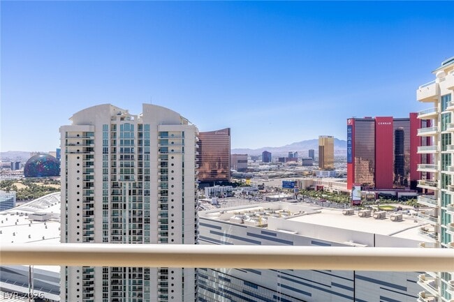 Building Photo - 2777 Paradise Rd