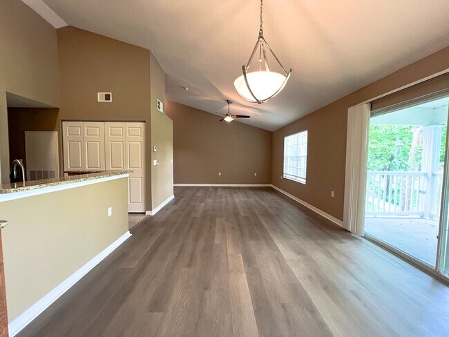 Building Photo - Beautiful 3 Bedroom Condo in the Links wit...