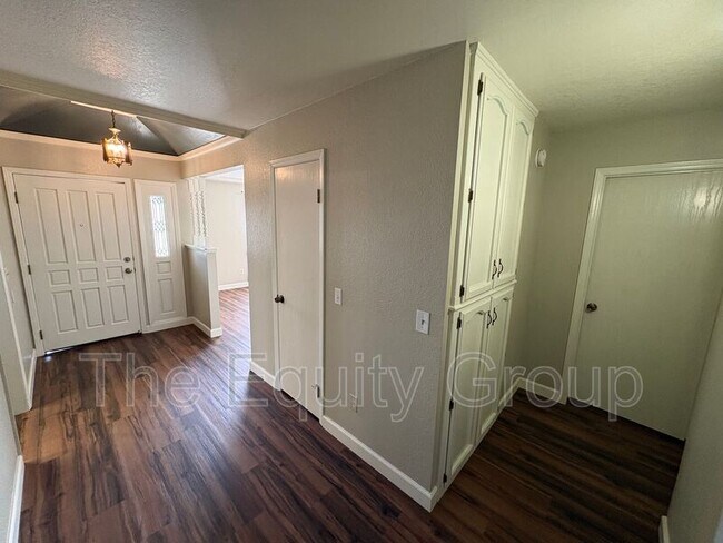 Building Photo - 3702 W Dorothea Ct