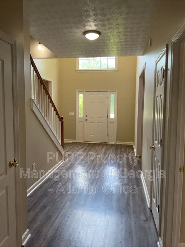 Building Photo - 3213 Southridge
