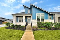 Building Photo - 8816 Mina Dr
