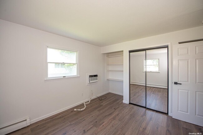 Building Photo - 22 Eastover Dr