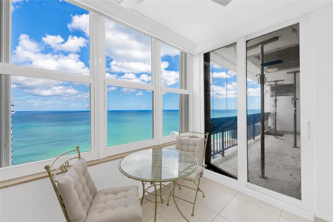 Building Photo - 4280 Galt Ocean Dr