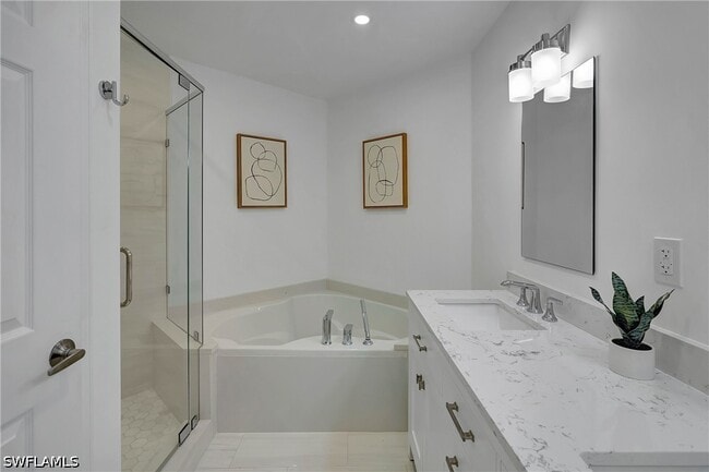 Building Photo - 2165 Arielle Dr