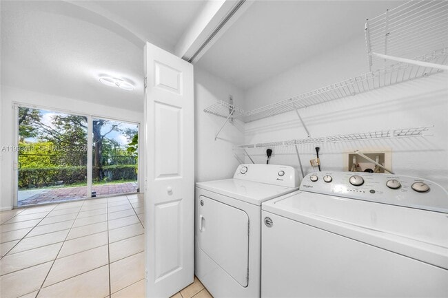 Building Photo - 12040 SW 28th St