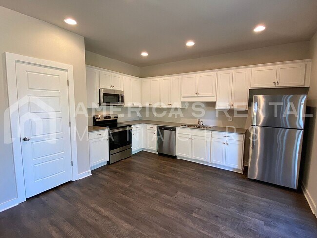 Building Photo - Home for Rent in Weaver AL...COMING SOON!