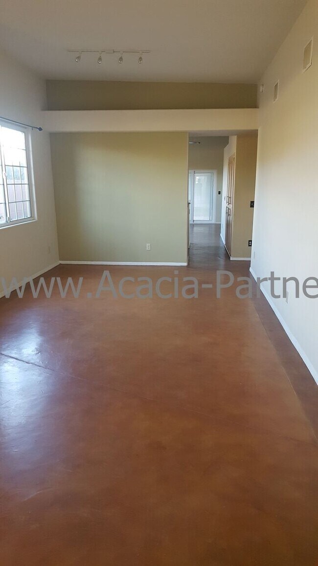 Building Photo - Great Property in Mesquite Creek II with M...