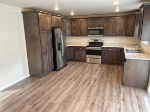 Building Photo - 701 13th St