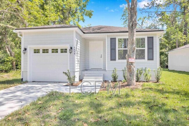 Primary Photo - 5454 Amazon Ave