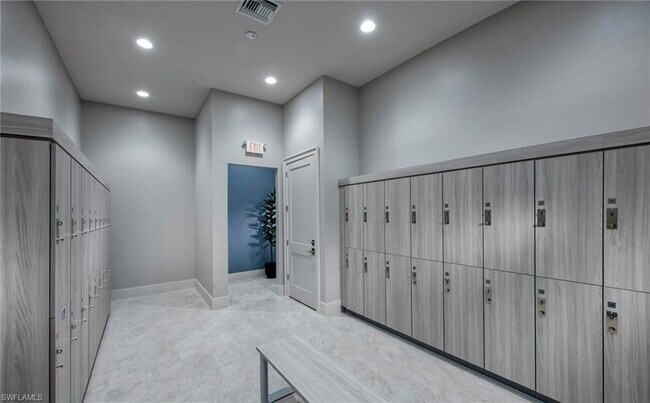 Building Photo - 18222 Ridgeline Dr