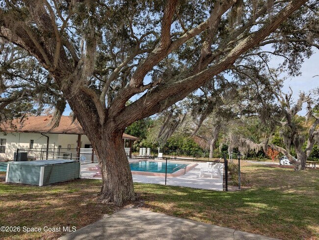 Building Photo - 3135 Shady Dell Ln