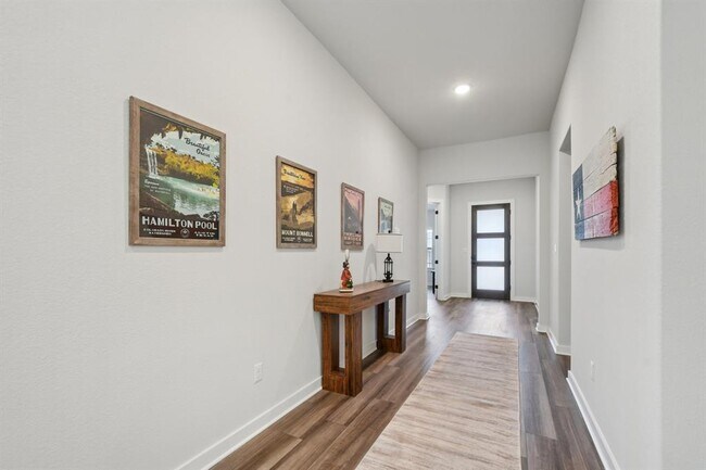 Building Photo - 292 Big Banyan Dr