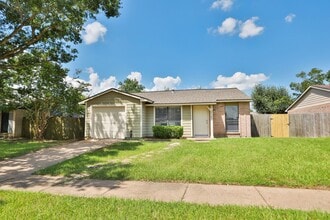Building Photo - 24122 4 Sixes Ln