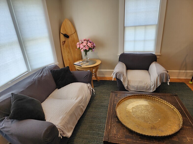 Family Room - 211 Elm St