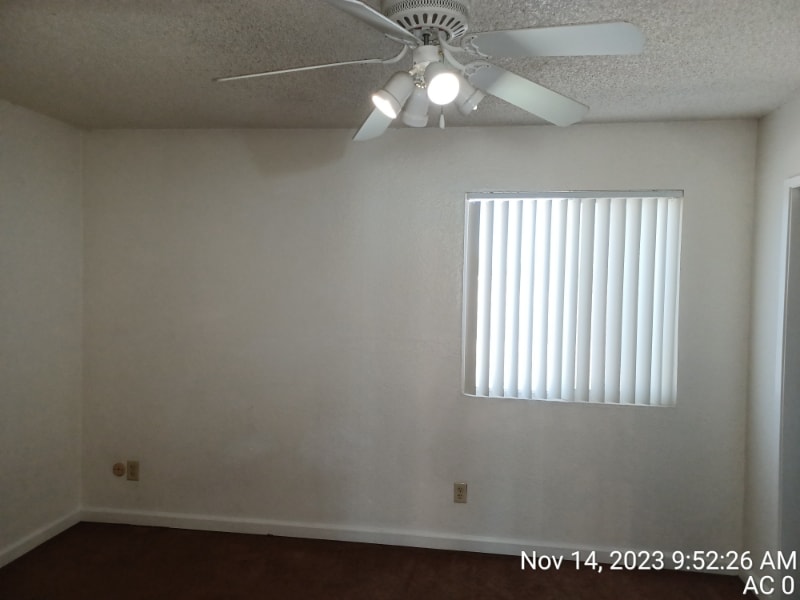 Building Photo - 202 W Dakota Ave