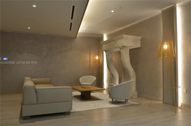 Building Photo - 1000 Brickell Plaza