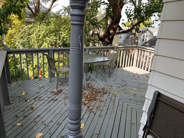 Building Photo - 2533 Vestry Ave
