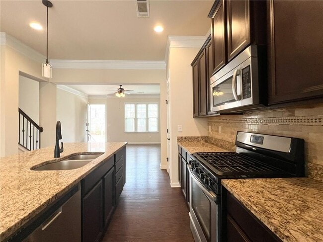 Building Photo - 1650 Sabastian Point