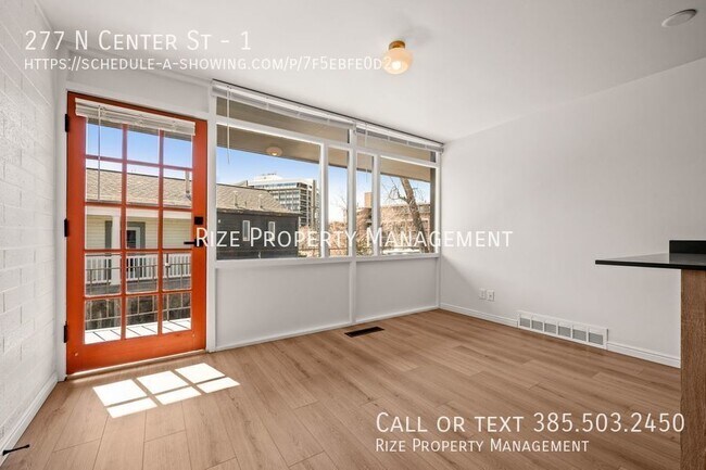 Stunning Luxury City Living image