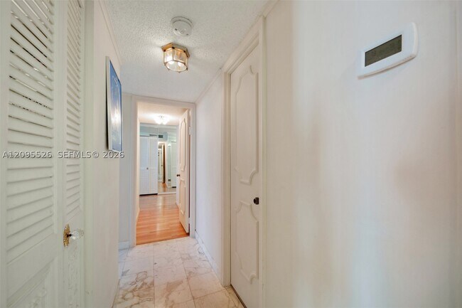 Building Photo - 2751 S Ocean Dr