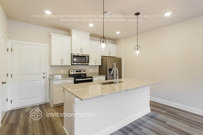 Building Photo - 277 River Rock Dr