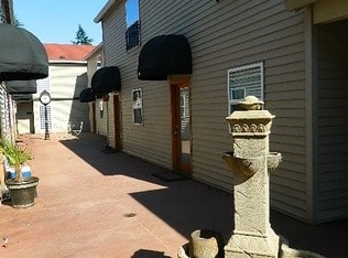 Building Photo - 20 SE 172nd Ave