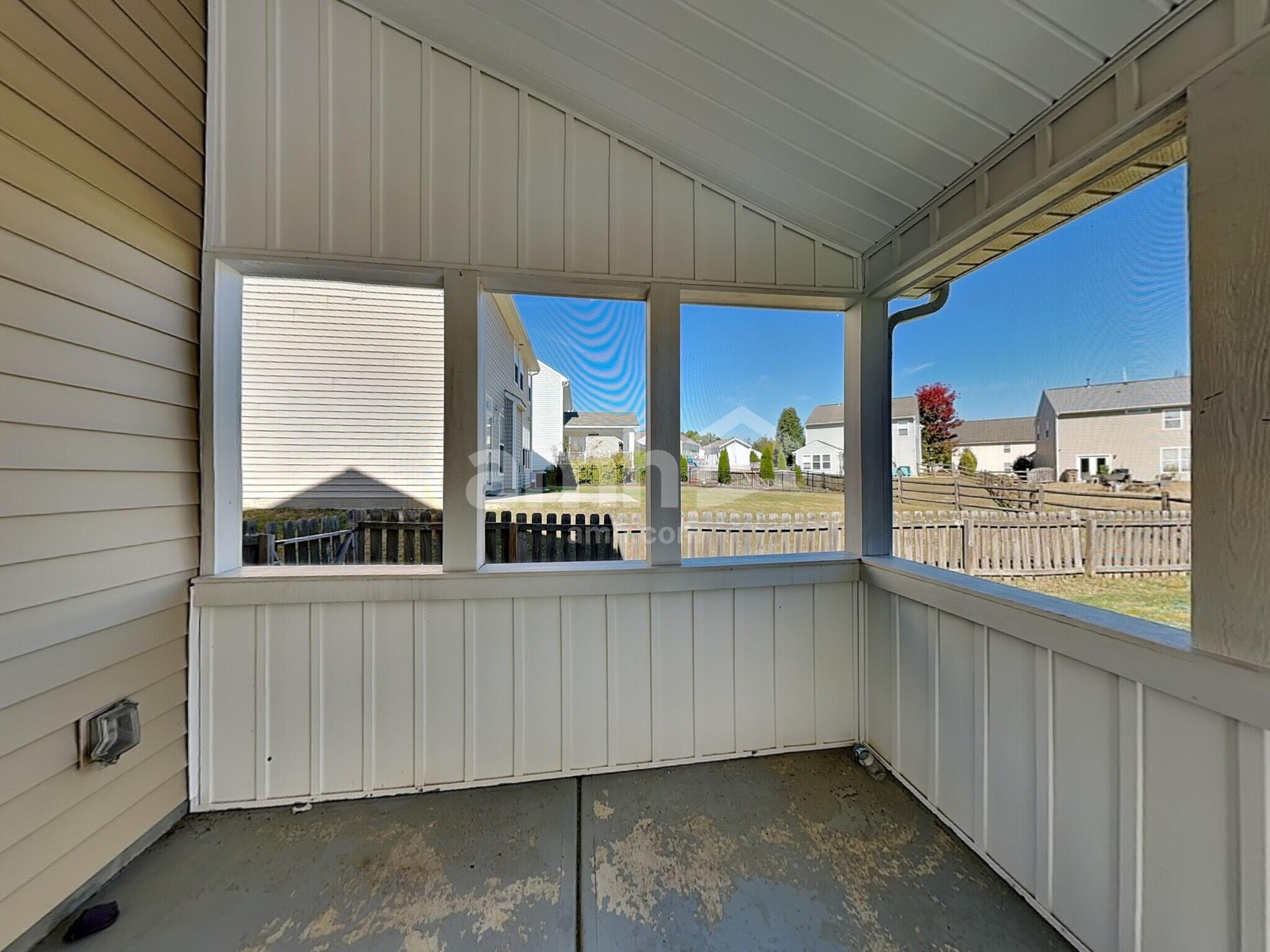 Building Photo - 6102 Lighted Way Ln