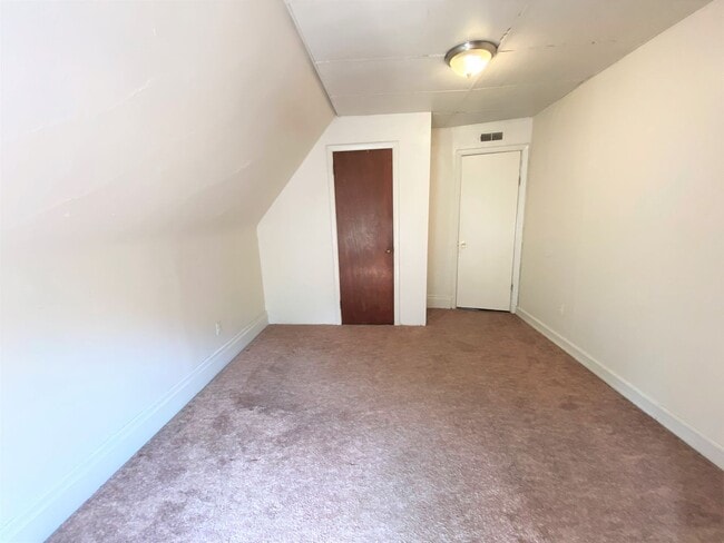 Building Photo - Highland Park - Apartments For Rent In Pit...