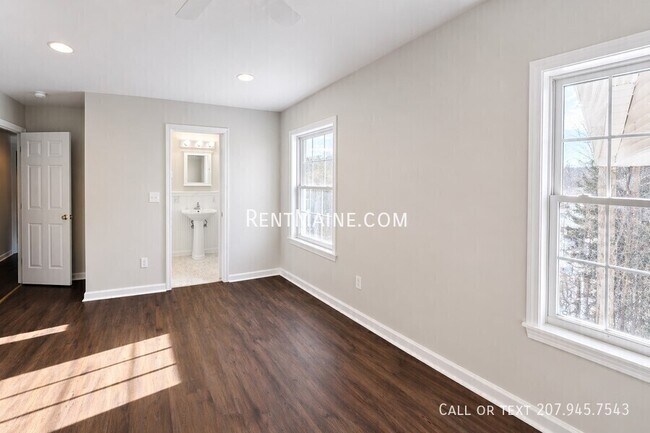 Building Photo - 33 Burleigh Rd