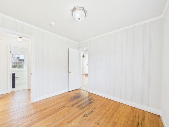 Building Photo - 6534 Worthington Rd