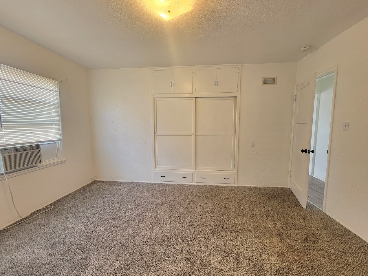 Building Photo - 16911 Glenetta Way