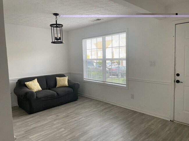 Building Photo - 1552 Alcovy Falls Dr SE
