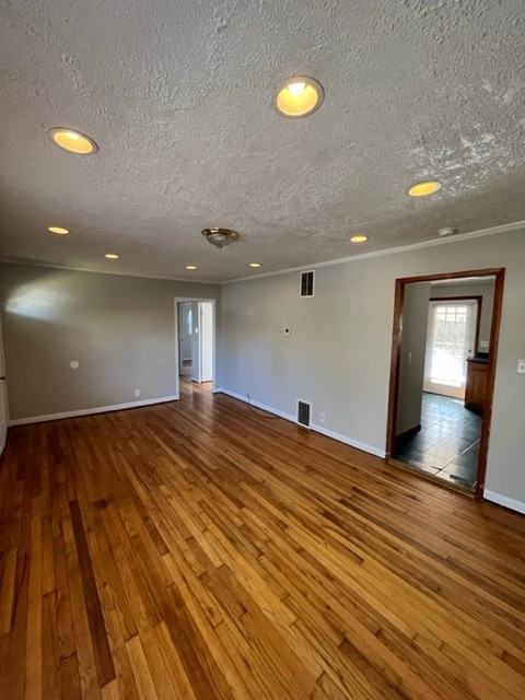 Building Photo - 2344 S Keystone Ave