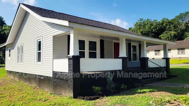 Building Photo - 318 E Sumter St