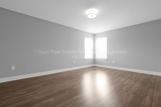 Building Photo - 7570 Dublin Rd