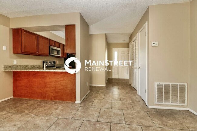 Building Photo - 3 Bedroom Pet-Friendly Home in Port Richey, FL with Main Street Renewal