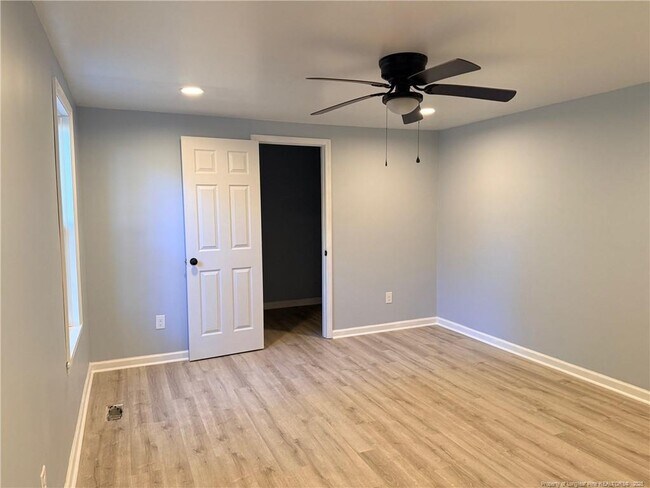 Building Photo - 6025 Elstree Pl