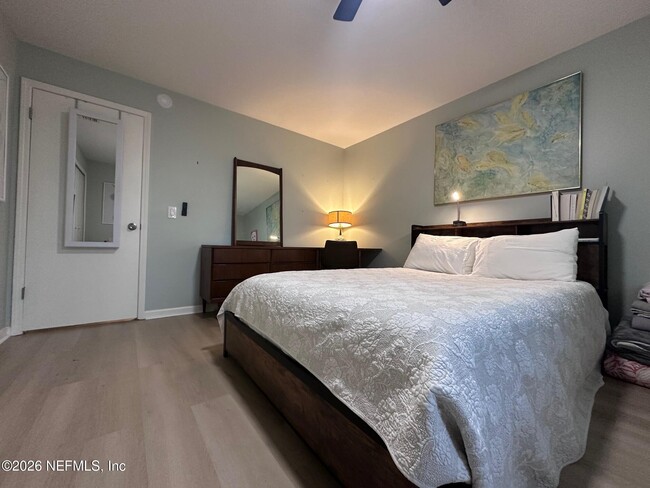 Building Photo - 2791 Hidden Village Dr