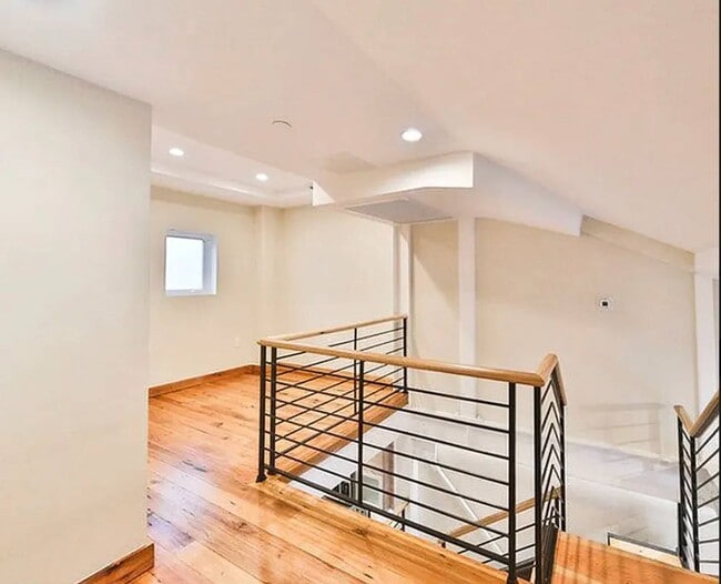 Building Photo - 67 Brighton 1st Ln