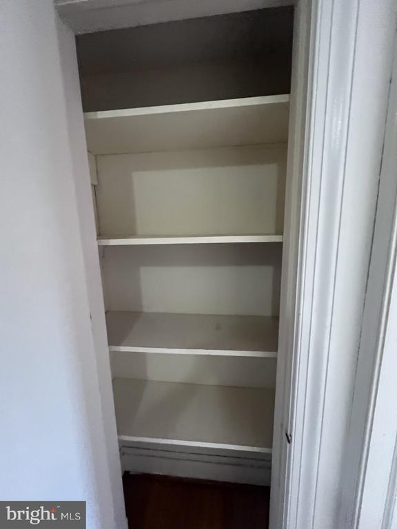 Building Photo - 4906 Hood Dr