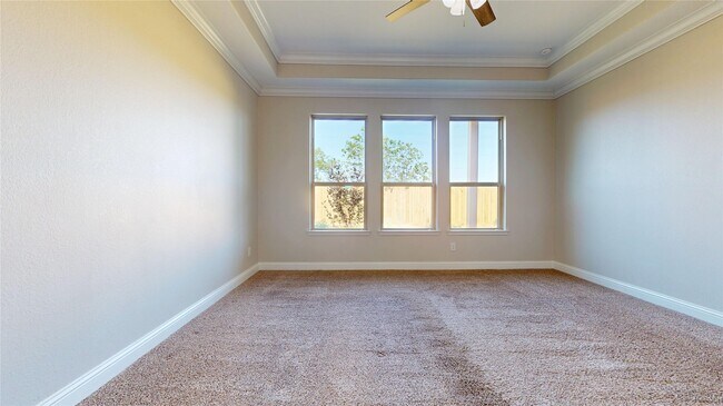 Building Photo - 2135 Llerena Ln