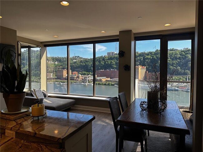 Building Photo - 151 Fort Pitt Blvd