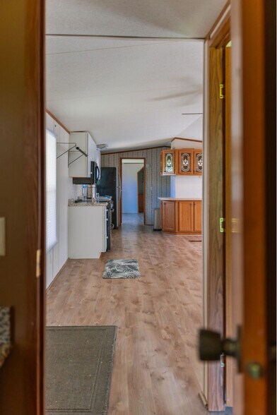 Building Photo - 1485 Cornersville Hwy