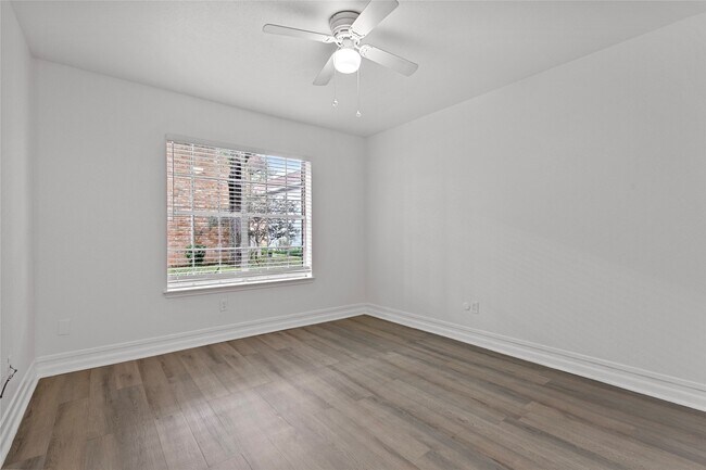 Building Photo - 2350 Bering Dr