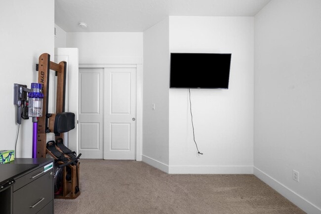 Building Photo - 9030 W Bowie St