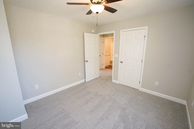 Building Photo - 621 Cedar St