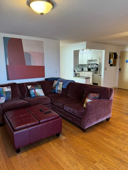 Building Photo - 382 Ocean Ave