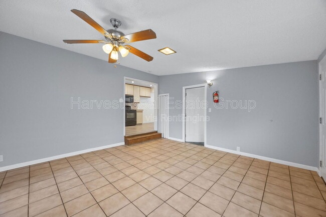 Building Photo - 252 Esther Ct