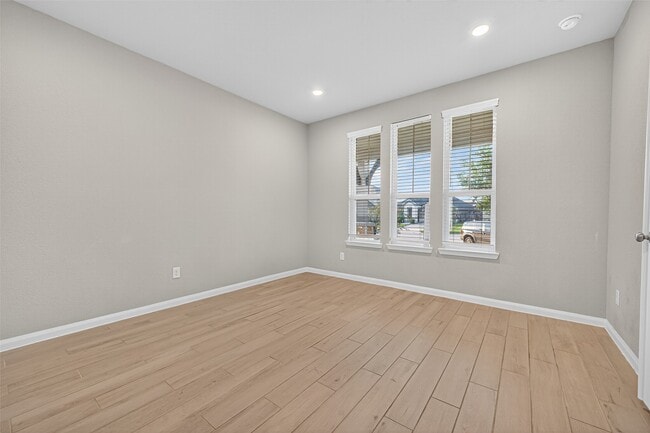 Building Photo - 1207 Dry Cork Cir