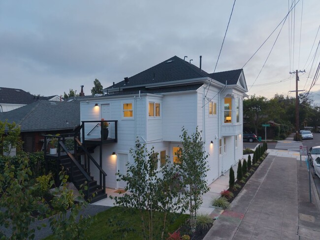 Building Photo - 6526 Raymond St